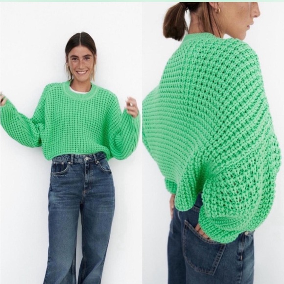 Zara Bright Green Crew Neck Sweater - Picture 2 of 3